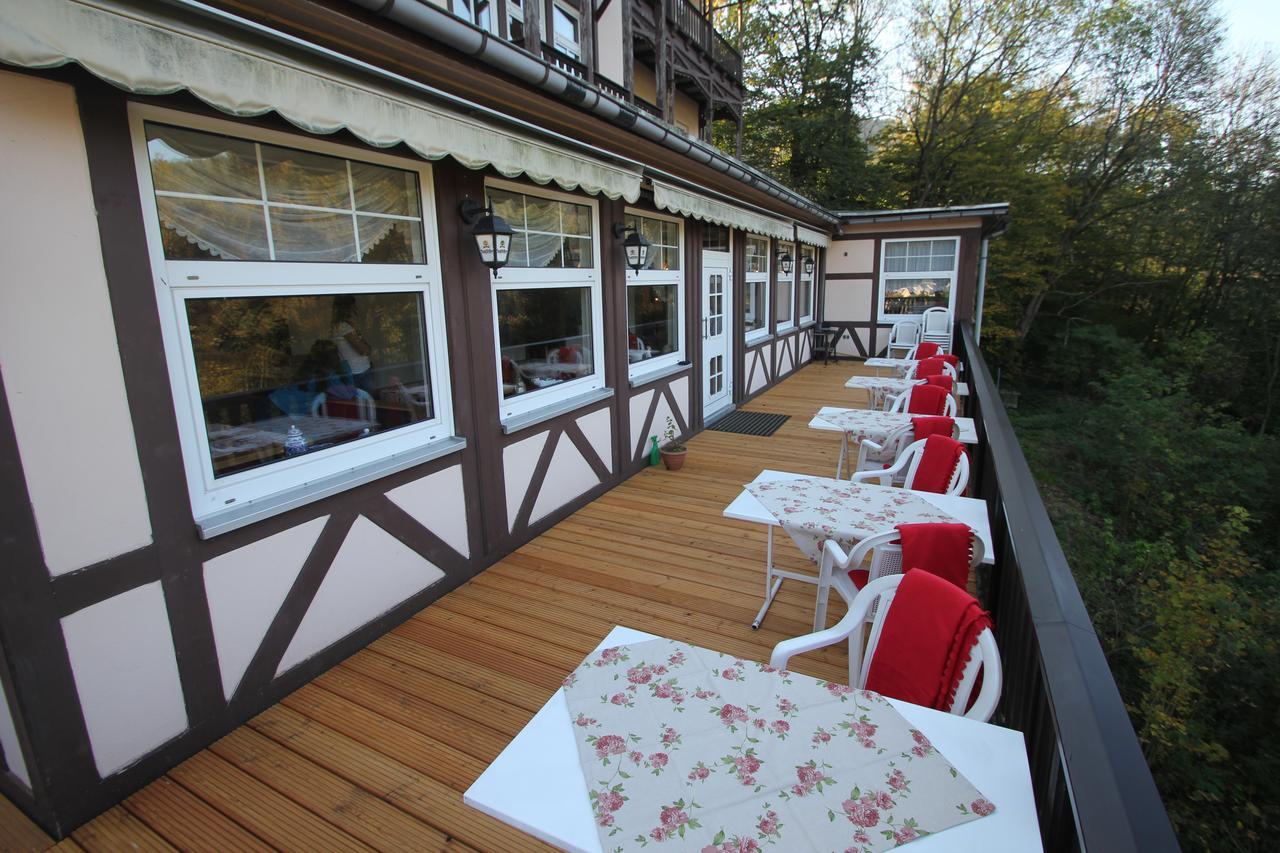 Hotel Schwarzaburg Schwarzburg Exteriör bild